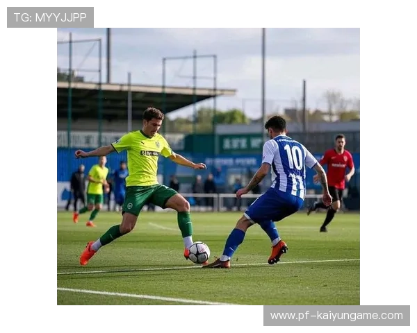 富勒姆抓住定位球机会
